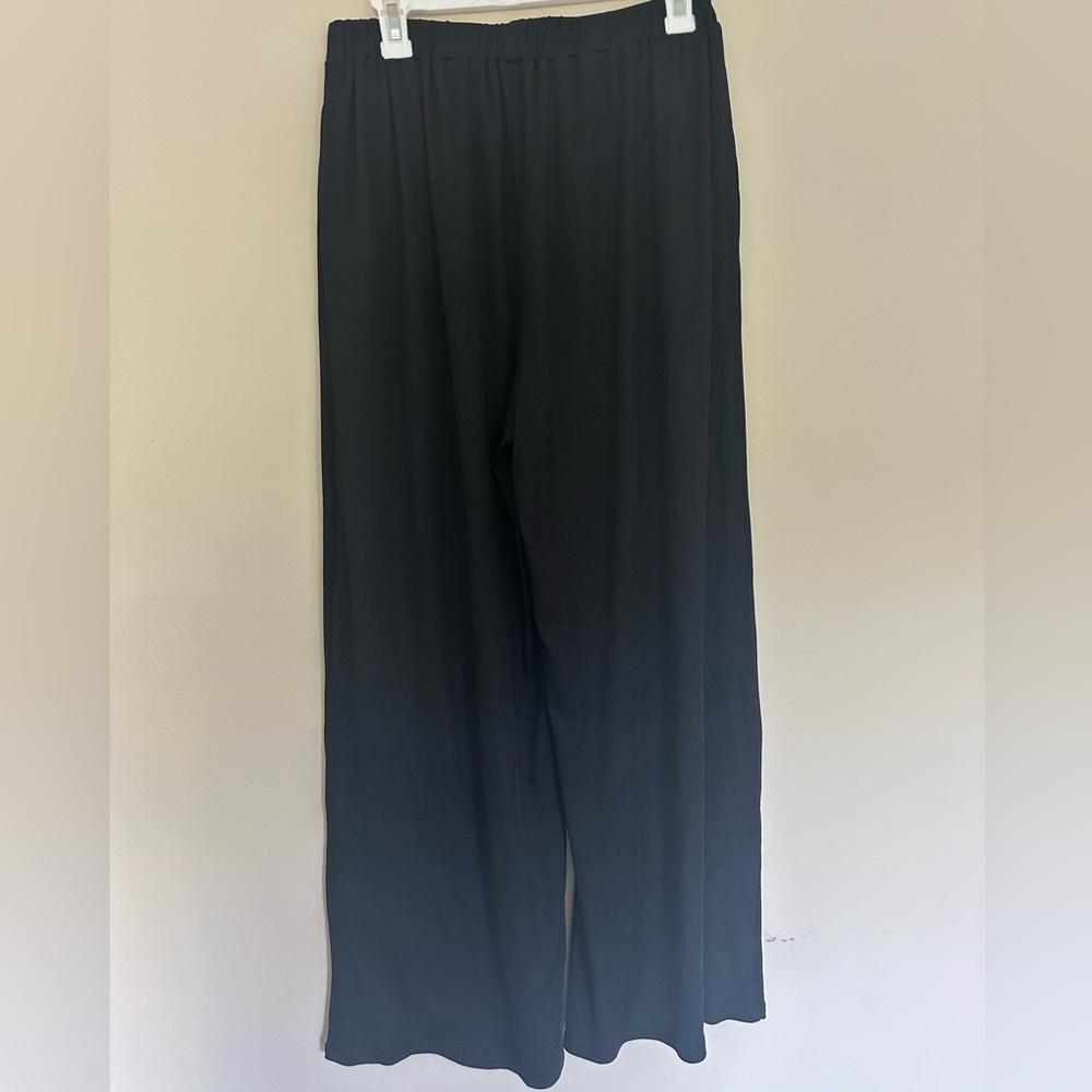 Black ribbed stretchy pants NEVER WORN